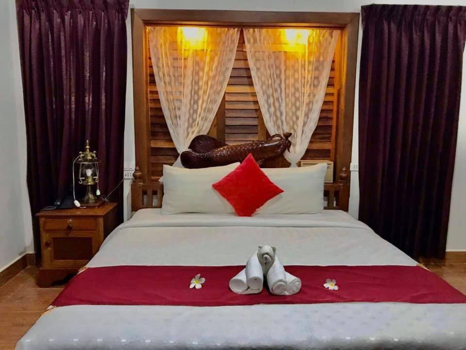 Ravorn Villa Boutique Battambang Luaran gambar