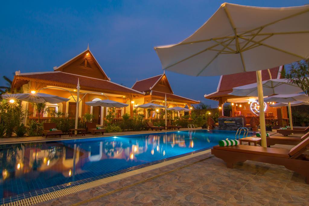 Ravorn Villa Boutique Battambang Luaran gambar