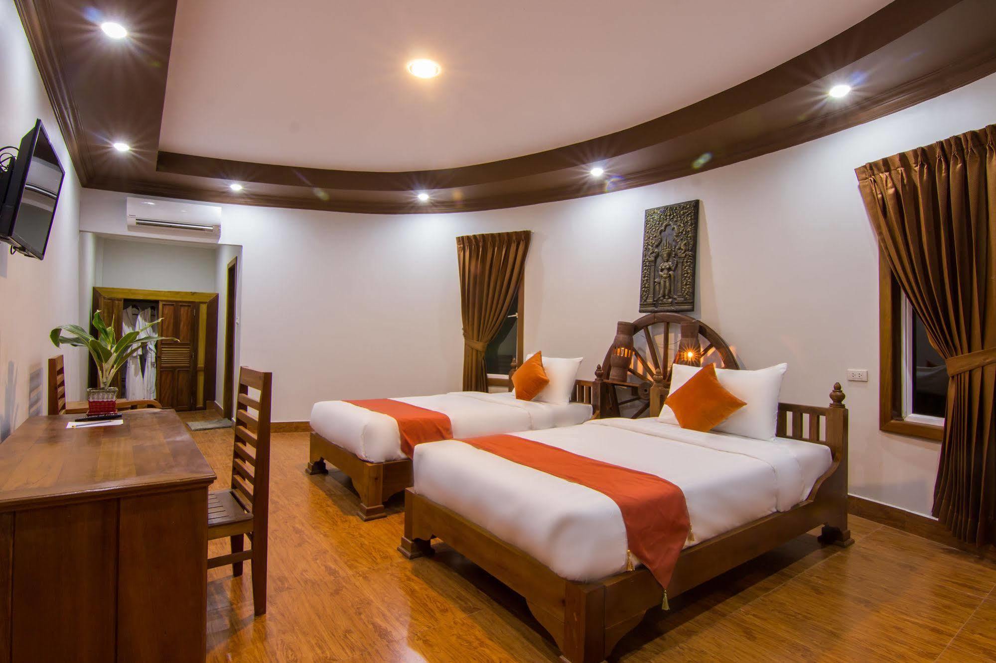 Ravorn Villa Boutique Battambang Luaran gambar