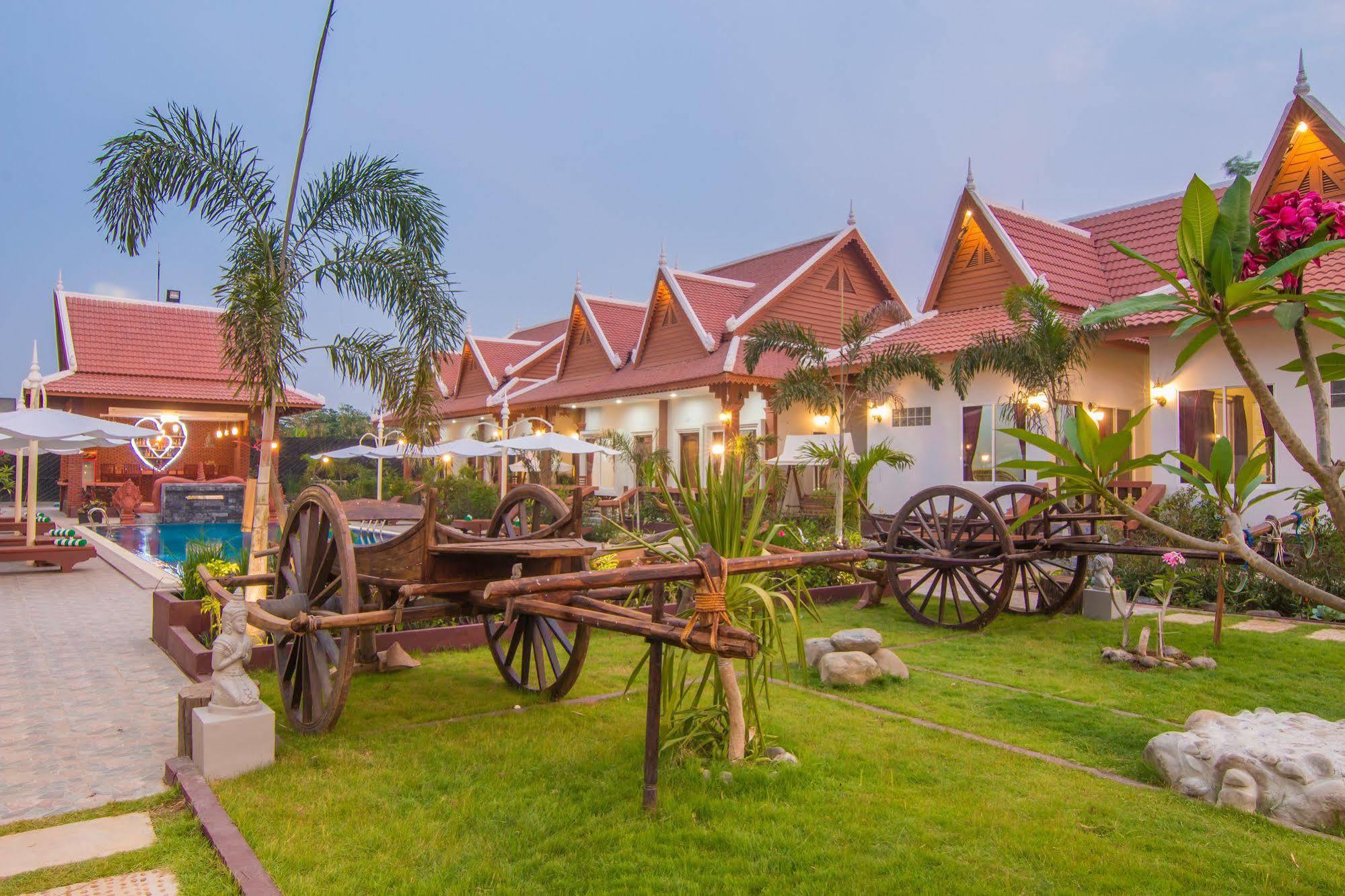 Ravorn Villa Boutique Battambang Luaran gambar